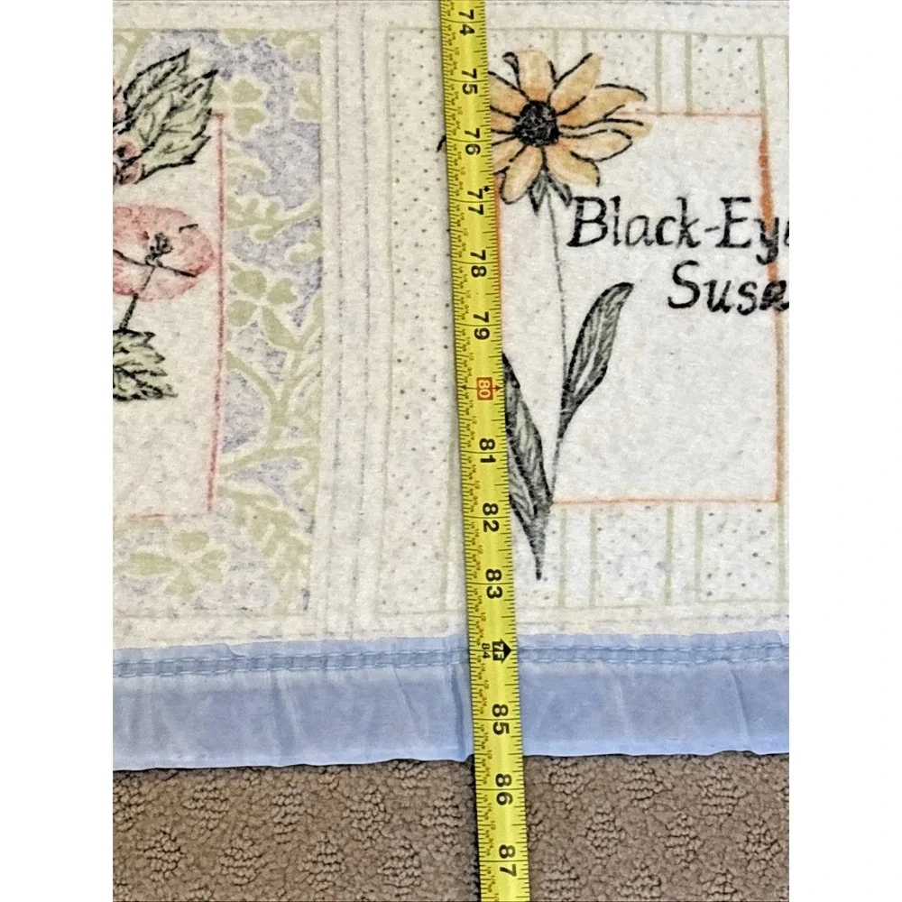 Vintage 80s Botanical Flower Floral Acrylic Blanket With Satin Trim Edging USA